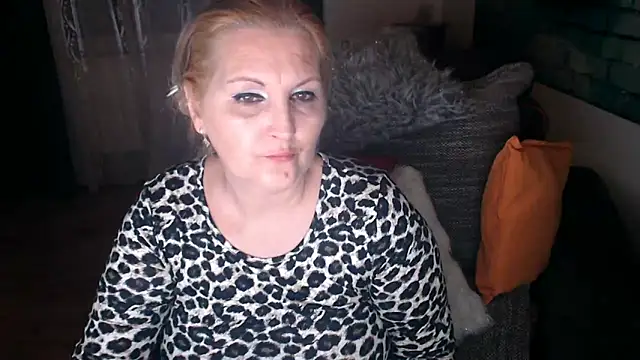Divineblond online show from 02.01.25