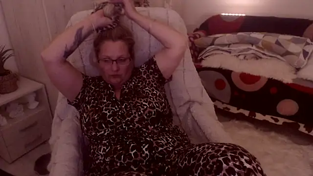 Divineblond online show from 03.21.26