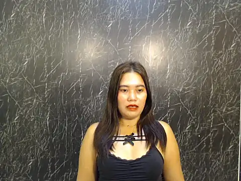 ur prettychelsie online show from 04.24.26