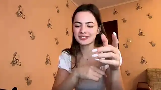 CharlenaFeoli online show from 04.22.26