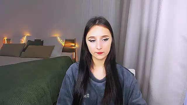 JulietteMonli online show from 06.02.26