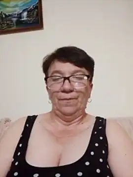 KetQueen101 online show from 06.18.26