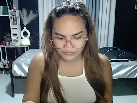 Snapshot of Kendallfoxx chatting on 06.19.26 Kendallfoxx online show from 06.19.26