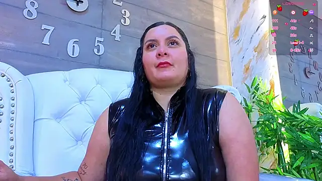 Snapshot of RachelCarlton chatting on 05.27.26 RachelCarlton online show from 05.27.26