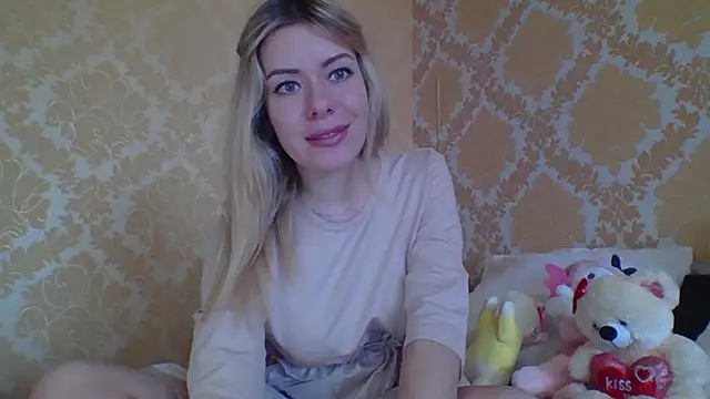 Softy Aura  online show from 06.03.26
