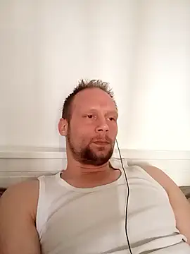 FlirtFehler404 online show from 04.24.26