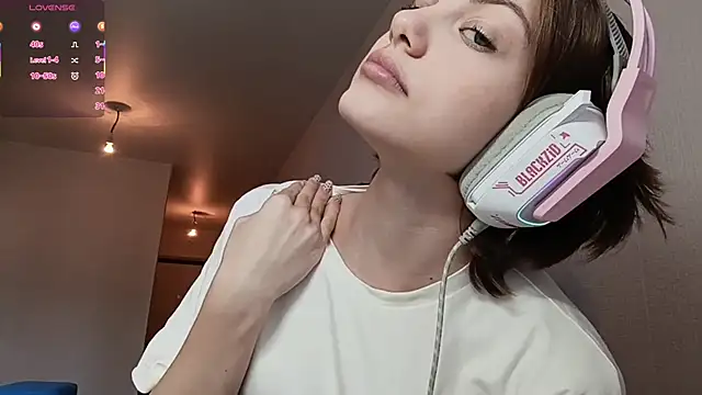 LinaFlamie online show from 05.03.26