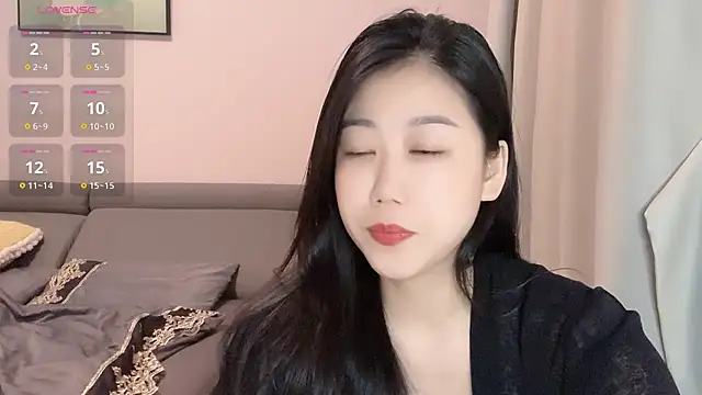 F-Yuwei online show from 05.27.26