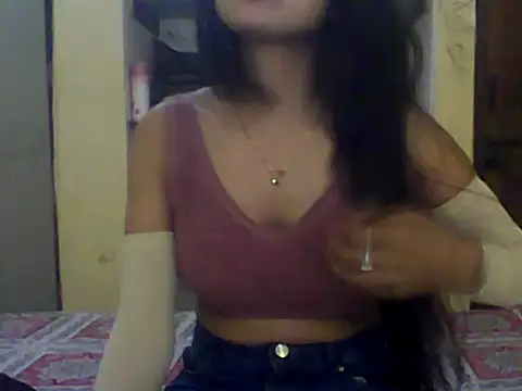 Snapshot of hot-avni chatting on 07.02.26 hot-avni online show from 07.02.26