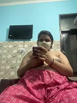 Snapshot of hot-avni chatting on 07.21.26 hot-avni online show from 07.21.26