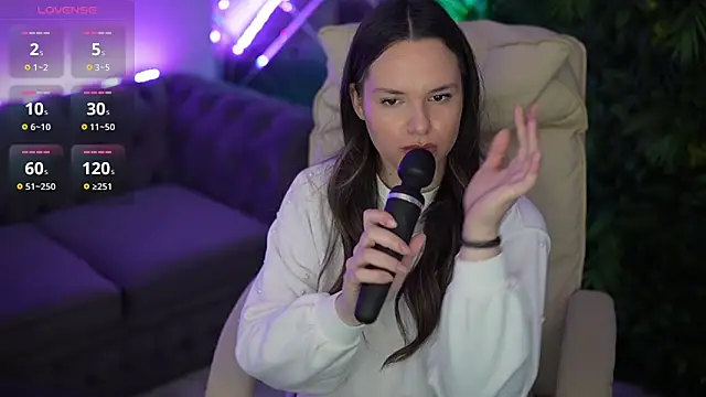 ArinaVoicee online show from 04.29.26