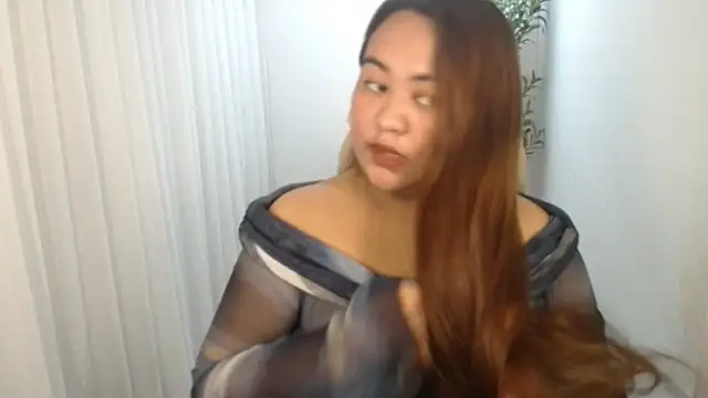 Snapshot of Czarinna chatting on 07.13.26 Czarinna online show from 07.13.26
