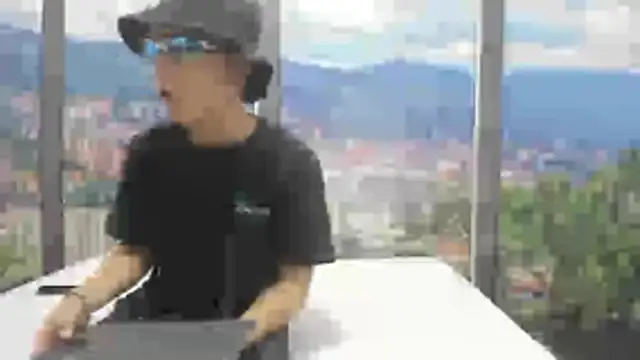 AxelAndCloe online show from 06.20.26