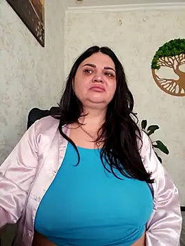 -CUTE-EVVIL- online show from 05.04.26