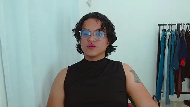 Snapshot of Diane_exotic chatting on 06.10.26 Diane exotic online show from 06.10.26