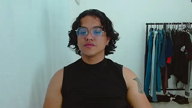 Snapshot of Diane_exotic chatting on 06.11.26 Diane exotic online show from 06.11.26