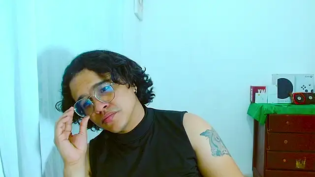 Snapshot of Diane_exotic chatting on 07.15.26 Diane exotic online show from 07.15.26