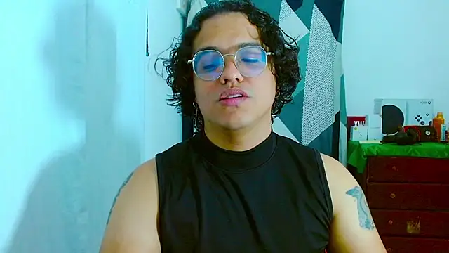 Snapshot of Diane_exotic chatting on 07.17.26 Diane exotic online show from 07.17.26