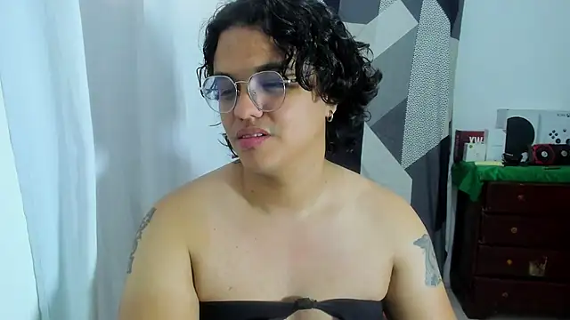Snapshot of Diane_exotic chatting on 07.17.26 Diane exotic online show from 07.17.26