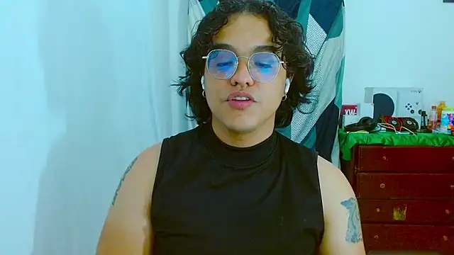 Snapshot of Diane_exotic chatting on 07.23.26 Diane exotic online show from 07.23.26