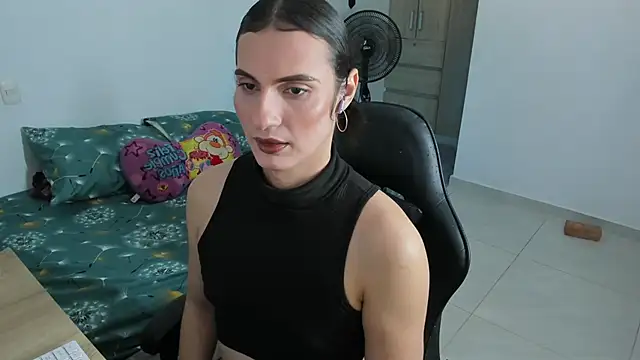 Snapshot of _shantallskinny_ chatting on 06.13.26 shantallskinny online show from 06.13.26