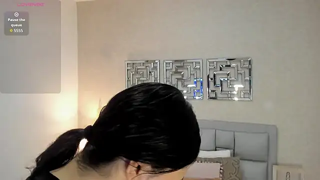 sofia  thompson online show from 05.16.26