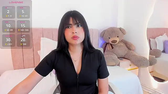 SofiVelvet  online show from 04.25.26