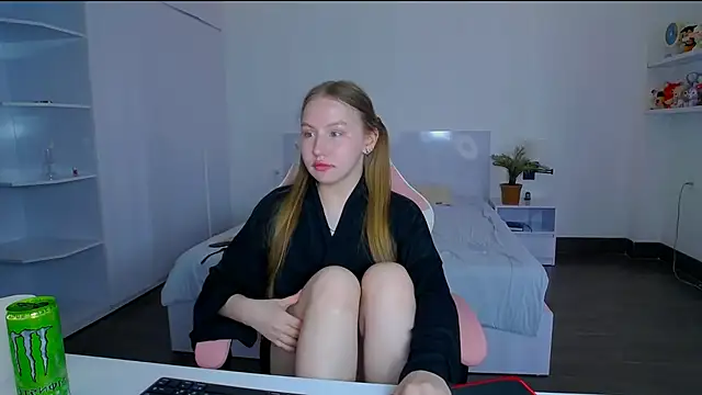 Crystal Line online show from 04.27.26