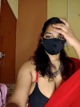 Snapshot of vanika2000 chatting on 07.28.26 vanika2000 online show from 07.28.26