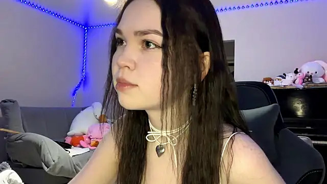 Esmi12345 online show from 04.27.26