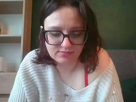 Snapshot of sensual_paris chatting on 05.15.26 sensual paris online show from 05.15.26