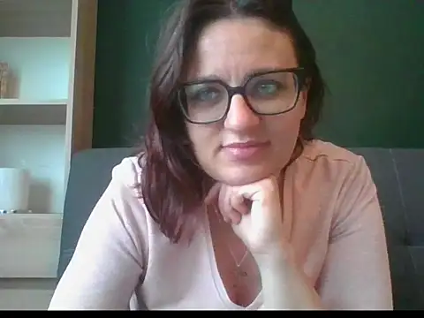 Snapshot of sensual_paris chatting on 05.21.26 sensual paris online show from 05.21.26