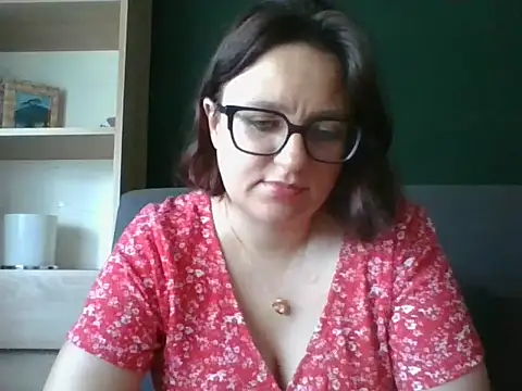 sensual paris online show from 06.25.26