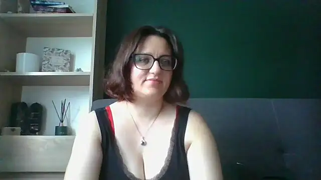 sensual paris online show from 08.03.26