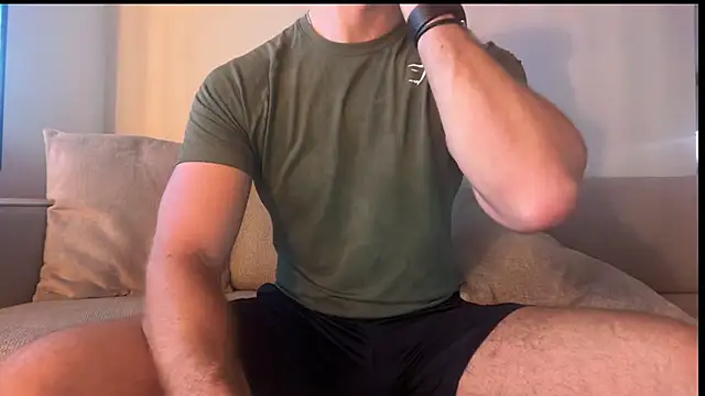 Snapshot of gymshrk chatting on 07.28.26 gymshrk online show from 07.28.26