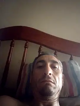 Snapshot of Alejandro83bsf chatting on 04.28.26 Alejandro83bsf online show from 04.28.26