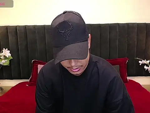 Snapshot of noah_oliver1 chatting on 05.02.26 noah oliver1 online show from 05.02.26