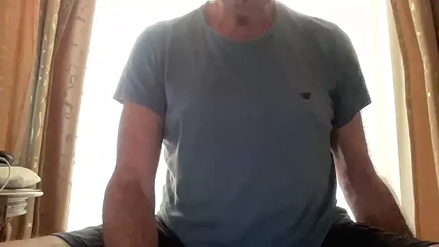 henrybull007 online show from 06.16.26