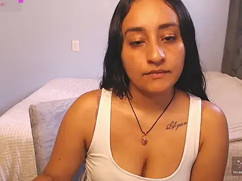 Snapshot of erotic_lov chatting on 07.29.26 erotic lov online show from 07.29.26