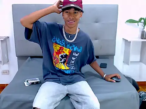 Maylo 0 online show from 04.30.26