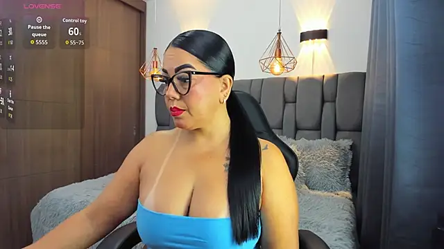 Alanna 19 online show from 05.27.26