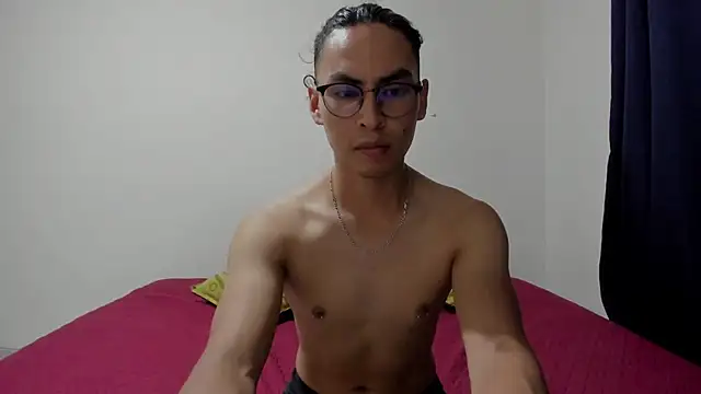 AntoniodeArmas online show from 05.10.26