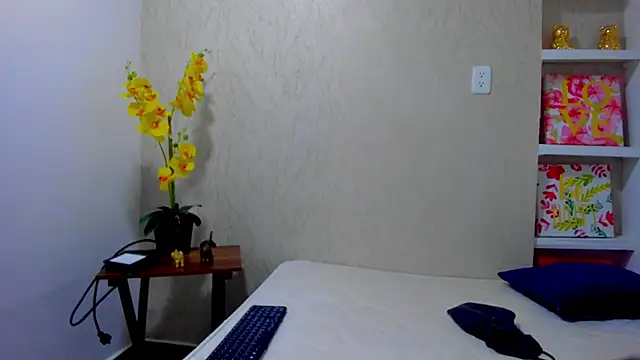 ChloeSmith9 online show from 06.19.26