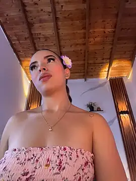Snapshot of catalina_lafer chatting on 05.24.26 catalina lafer online show from 05.24.26