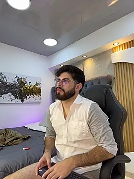 DomBoy  online show from 05.19.26
