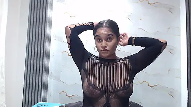 Snapshot of Liaa_cams chatting on 06.07.26 Liaa cams online show from 06.07.26