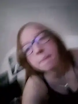 Freaky-Doll online show from 05.04.26