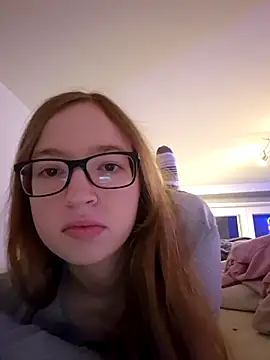 Freaky-Doll online show from 05.15.26