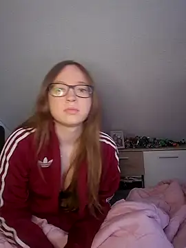 Freaky-Doll online show from 06.15.26