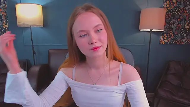 FloraLarsson online show from 05.03.26